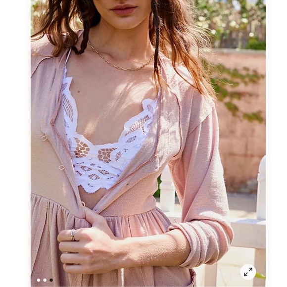 NWOT Free People Hello Sun Romper in Dusty Rose. 021 - Picture 4 of 6